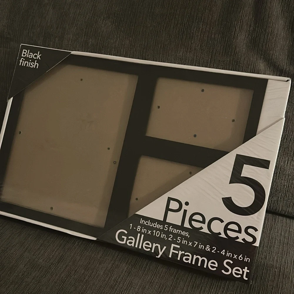Picture Frames 5 pieces NEW
